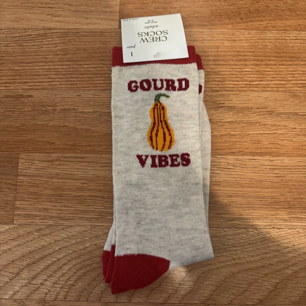 🔴 Gourd Vibes Socks